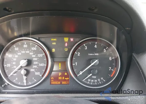 2014 BMW X1 xDrive28I z USA, uszkodzony, nr VIN WBAVL1C56EVY16910